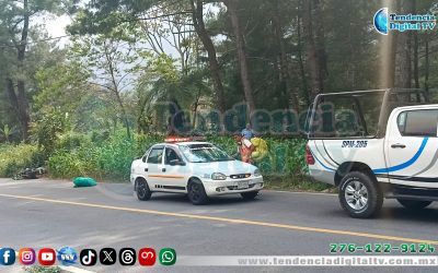 JORNALEROS EN MOTOCICLETAS FUERON ATROPELLADOS POR TRAILER EN ARROYO COLORADO