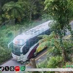 AUTOBUS AU CON DESTINO A XALAPA SUFRE DESPERFECTO EN ARROYO COLORADO.